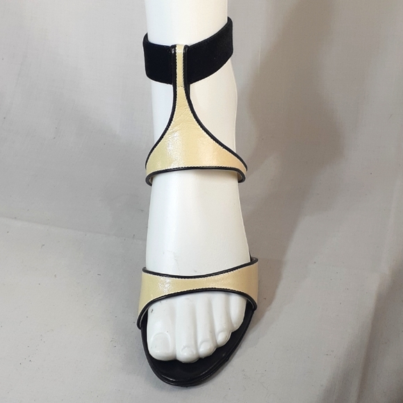 Sergio Rossi cream and black leather heels size 36.5 size 6.5 - Picture 2 of 10